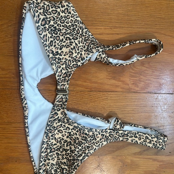Zaful swim bikini top size 4 cheetah print - Picture 2 of 4